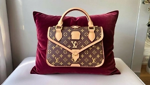 В России блогерам напомнили про уголовную ответственность за рекламу магазинов с подделками