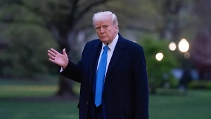 Должен заслужить: Стало известно, почему Трамп не спешит выбирать себе преемника