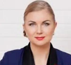 Как прожить на 2,5-3 тысячи рублей? Не все родители могут содержать детей-студентов. Далеко на все студенты имеют возможность подрабатывать, и в любом случае работа вредит учёбе. Многие направления учёбы сложные, отнимают почти всё время и силы. Например, медицинские вузы — уже к концу третьего курса за неуспеваемость отчисляются до половины студентов. Какая уж тут подработка?