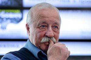 Гольф, спа и живописный Белек: Якубович отпраздновал 80-летие в турецком отеле за 1,5 млн рублей