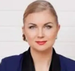 Возможно, потому что серьёзный большой спорт — это очень дорого и не всегда развивает умственные способности так же хорошо как шахматы. Они переживают второе рождение. Мы наблюдаем за тем, что всё больше родителей отдают своих детей именно на этот спорт.