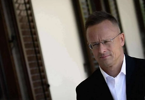 Сийярто: Венгрия не признаёт угрозы Киева в отношении трубопровода Дружба