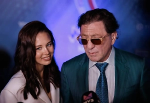 Лепс послал ни три буквы журналиста за вопрос о настроении на Новой волне