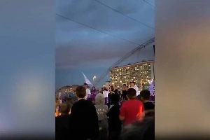 «Одежда вплавилась в кожу»: Фейерверк влетел в толпу на празднике в Красноярске