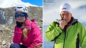 Россиянка Наговицина находится на пике Победы у камня, где лежит тело погибшего 10 лет назад альпиниста