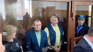 Трём генералам МВД России дали от 10,5 до 12 лет колонии и лишили 64 млн рублей