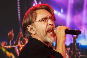 У Шнура 25 млн за концерт, но он зажал помощь СВО? Что общественники предъявили лидеру «Ленинграда»