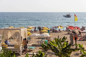 До 11,5 тысячи евро: Туристов предупредили об огромных штрафах на пляжах Турции