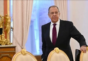 Заигравшийся в КВН Зеленский не отменил запрет на переговоры с Путиным, напомнил Лавров