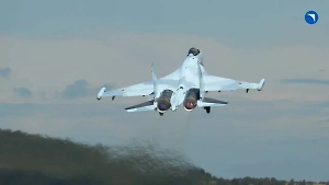 Российским асам передали новую партию истребителей Су-35С