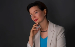 Важно учитывать, что в злаках и бобовых (например, в овсянке или сое) содержатся фитины — соединения, которые могут частично препятствовать усвоению железа, кальция и других минералов.