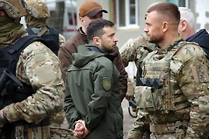 Грядёт буря: Экс-депутат Рады раскрыл, зачем Зеленский сгоняет военных в свой офис