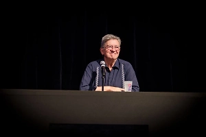 Глава партии Непокорившаяся Франция: Полномочия Зеленского закончились в 2024-ом