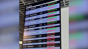 Десятки рейсов задержали из-за атаки вражеского дрона на Ленобласть