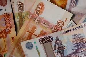 Число россиян с зарплатой от 100 тысяч рублей выросло почти вдвое за два года