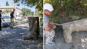 Бетонную ногу Сталина весом 200 кг откопали рабочие в Волгограде