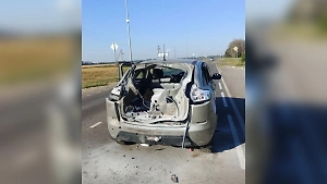 Вражеский БПЛА едва не убил жителя Белгородчины, влетев в его автомобиль