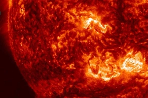 На Солнце зафиксировали выброс плазмы и вспышку уровня M2.76