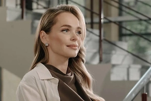 «Начал сползать вниз»: Хикельвич показала последствия «уколов красоты»