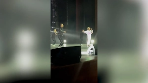 «Как будто пили»: В Сети завирусился танец «великовозрастных» артистов из команды Булановой