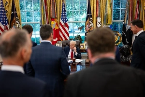 Названы европейские лидеры, участвовавшие в разговоре Трампа и Зеленского