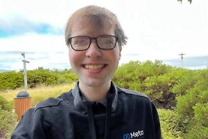 Найден человек с зарплатой в 250 млн, который «дороже» Оппенгеймера в 327 раз