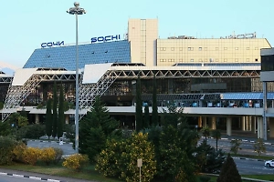 На фоне воя сирен в Сочи временно закрыт аэропорт