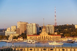 В результате атаки БПЛА на Сочи повреждён жилой дом