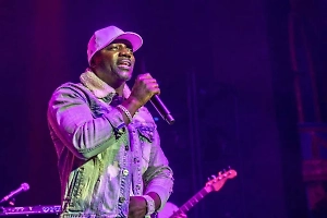 Американский рэпер Akon оказался в зоне атаки дронов ВСУ в Сочи