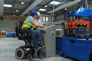 Российские компании могут получить компенсации на оборудование мест для ветеранов СВО