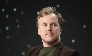 Опасности подстерегают то общество, которое перестаёт проектировать будущее и перестаёт ставить цели. Фиксация только на реальности давно недостаточна... Способность работать с будущим — вот что имеет значение для государств и обществ в современном мире.