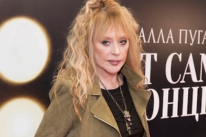 «Хоть хрипотцой»: Пугачёву вынудили петь на пляже в Юрмале для российских туристов