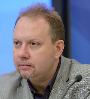 Конечно, регулярно идут обстрелы станций, и постоянно мы говорим о том, что это Украина делает. А инспекции МАГАТЭ с завязанными глазами вечно ничего не слышат и говорят о том, что мы не понимаем, откуда и кто это всё делает. Украина обвиняет Россию, как мы уже говорили. Обвинение абсурдное, это всё абсурд.