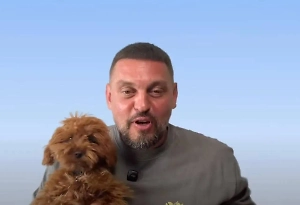 Публикующий видео с российскими военнопленными украинский блогер Золкин служил в СБУ