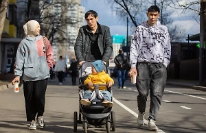 «Приехал — заработал — уехал»: министр объявил новый курс миграции в России