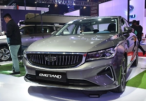 В России отзывают седаны Geely