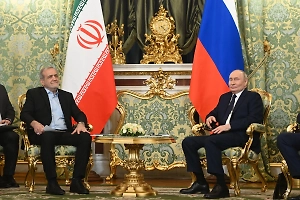 Путин передал послание верховному лидеру Ирана через Пезешкиана