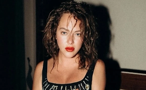 «Просто несчастье»: Соседка Аглаи Тарасовой заступилась за неё после скандала с наркотиками