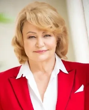 Возродить живые уголки — это очень хорошая идея. И мне представляется, что вполне себе реализуемая, потому что у нас большие современные школы, большие пространства. Отличная идея.