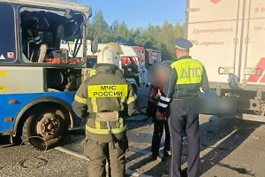 В Тверской области автобус с дачниками столкнулся с грузовиком, есть пострадавшие