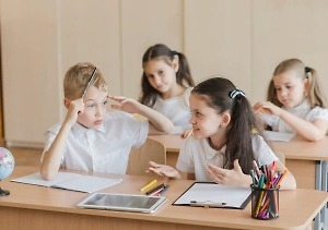 Фадеев озвучил итоги доклада о причинах перегрузки школьников в РФ