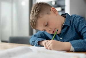 Стали известны новые требования Минпросвещения к домашним заданиям в школах