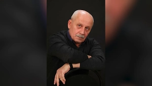 Лучшего друга Бориса Клюева из «Ворониных» экстренно госпитализировали в Москве