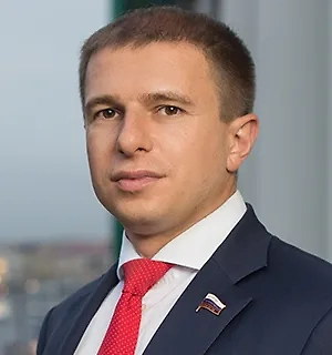 Залужный заявил, что ВСУ заплатили слишком высокую цену за атаку на Курскую область. Я считаю, что это признание ошибок, которые действительно стоили очень дорого. Дорого для нас и, конечно же, для армии Украины, которая здесь из себя ничего не представляет. И мы видим, как она формировалась и кого туда берут, — дети совсем юного возраста. Исход был неизбежен.