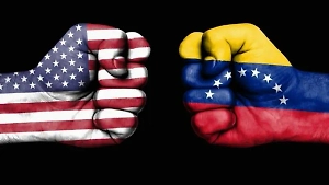 «Эскалация возможна»: Мадуро рискует лишиться власти из-за противостояния с США
