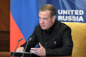 Медведев жёстко ответил Зеленскому на угрозы «загнать россиян в бомбоубежища»