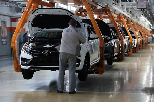 АвтоВАЗ ответил на слухи о резком падении производства Lada Largus