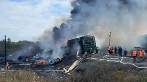 СК: Водитель фуры погиб при столкновении с поездом в Смоленской области