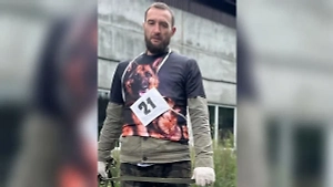 Схватка с волками и гляделки с медведем: Россиянин рассказал, как выжил на самой мистической горе Урала