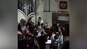 В Белгороде музыканты филармонии продолжили концерт даже после отключения света